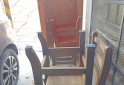 Hogar - Mesa de pino con sillas - En Venta