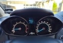 Autos - Ford Fiesta Titanium Powershif 2015 Nafta 178000Km - En Venta