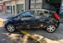 Autos - Ford Fiesta Kinetic Titanium 2011 Nafta 174000Km - En Venta
