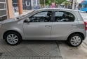 Autos - Toyota Etios xls 2017 Nafta 157300Km - En Venta