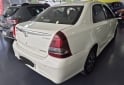 Autos - Toyota Sedan XLS 2019 Nafta 67000Km - En Venta