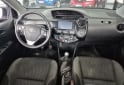 Autos - Toyota Sedan XLS 2019 Nafta 67000Km - En Venta