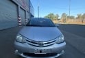 Autos - Toyota Etios XLS 2014 Nafta 140000Km - En Venta