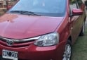 Autos - Toyota Etios XLS 2014 Nafta 83000Km - En Venta